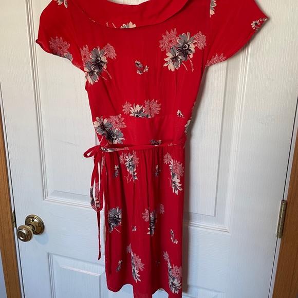 American Eagle Outfitters Red Floral Sundress - Picture 5 of 5